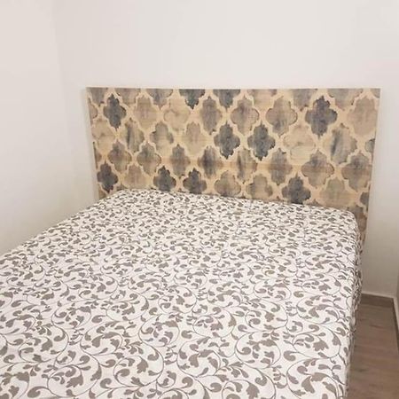Sebastian Elcano, Apartamento Para 2 Con Terraza, Metro Embajadores Madri Exterior foto