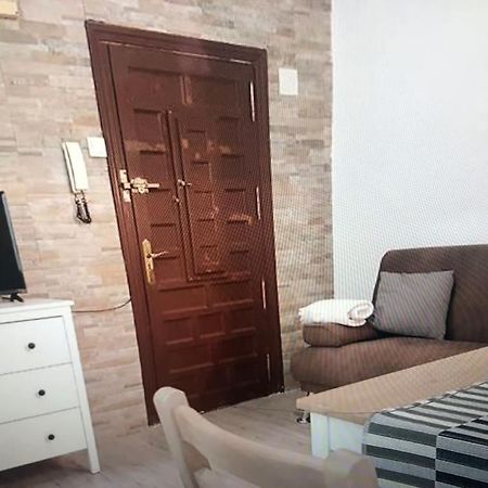 Sebastian Elcano, Apartamento Para 2 Con Terraza, Metro Embajadores Madri Exterior foto
