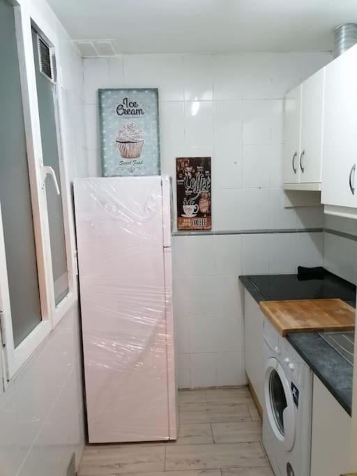 Sebastian Elcano, Apartamento Para 2 Con Terraza, Metro Embajadores Madri Exterior foto