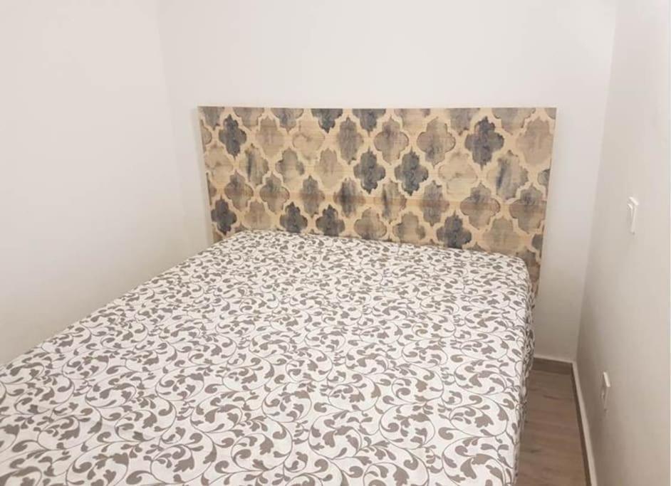 Sebastian Elcano, Apartamento Para 2 Con Terraza, Metro Embajadores Madri Exterior foto